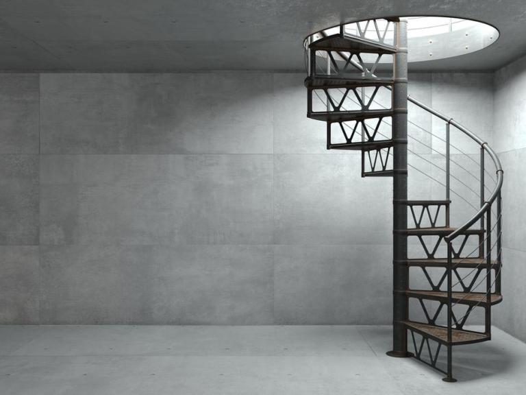 Pourquoi choisir un escalier métallique sur mesure à Saint-Quentin ?